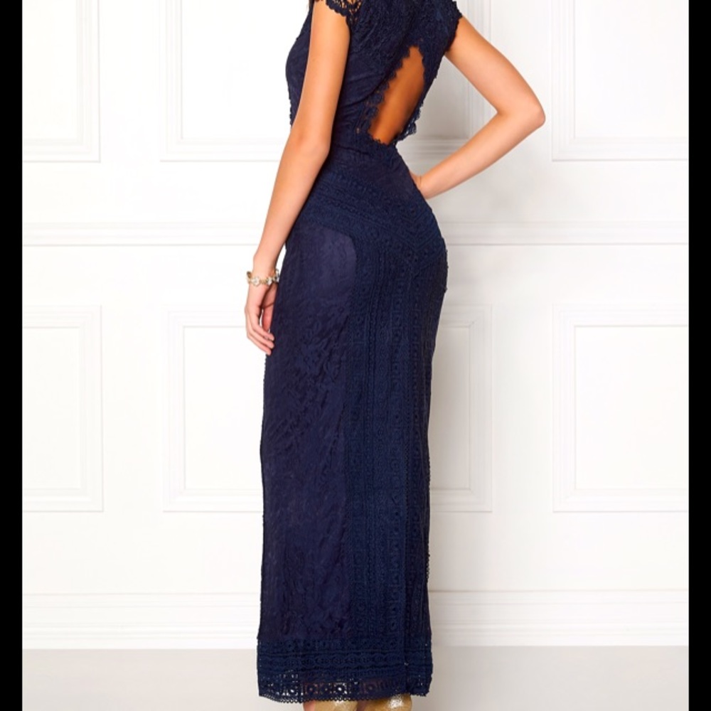 Dry Lake Navy Lace Dress